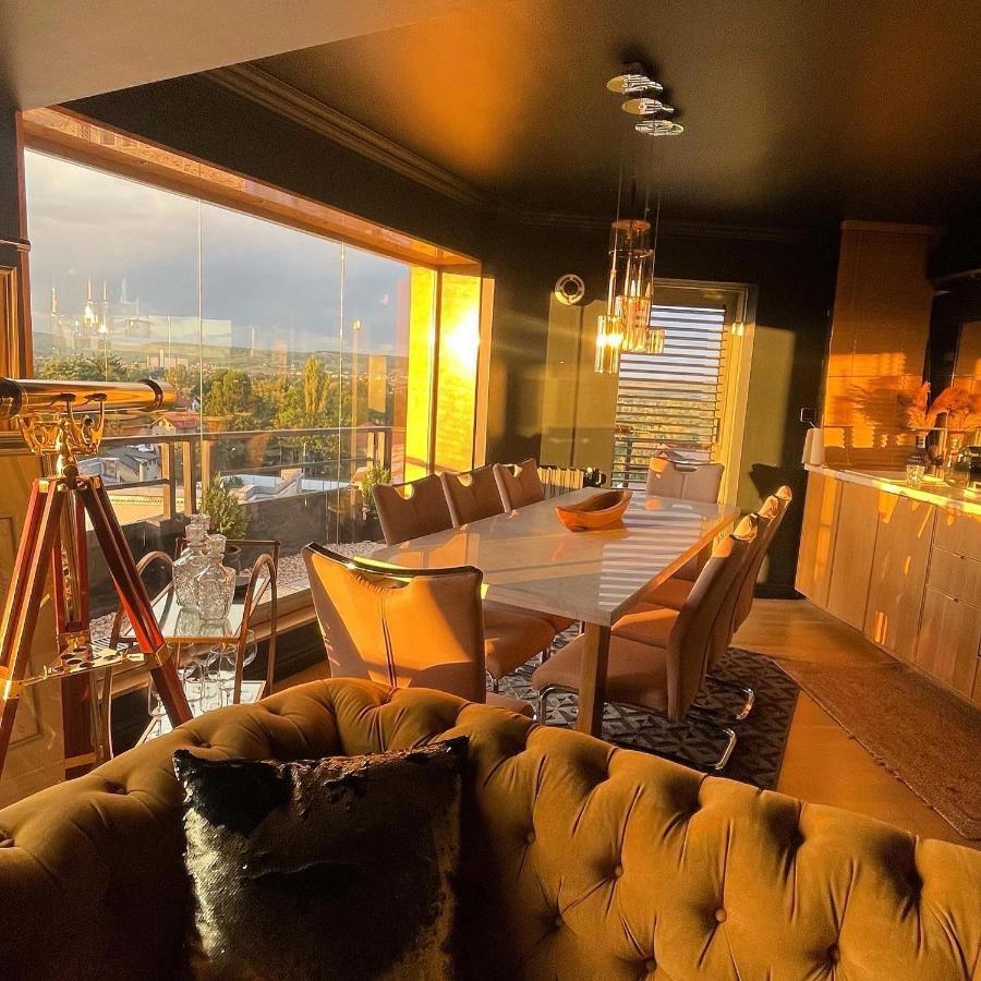 Noir Penthouse Lägenhet Targoviste Exteriör bild