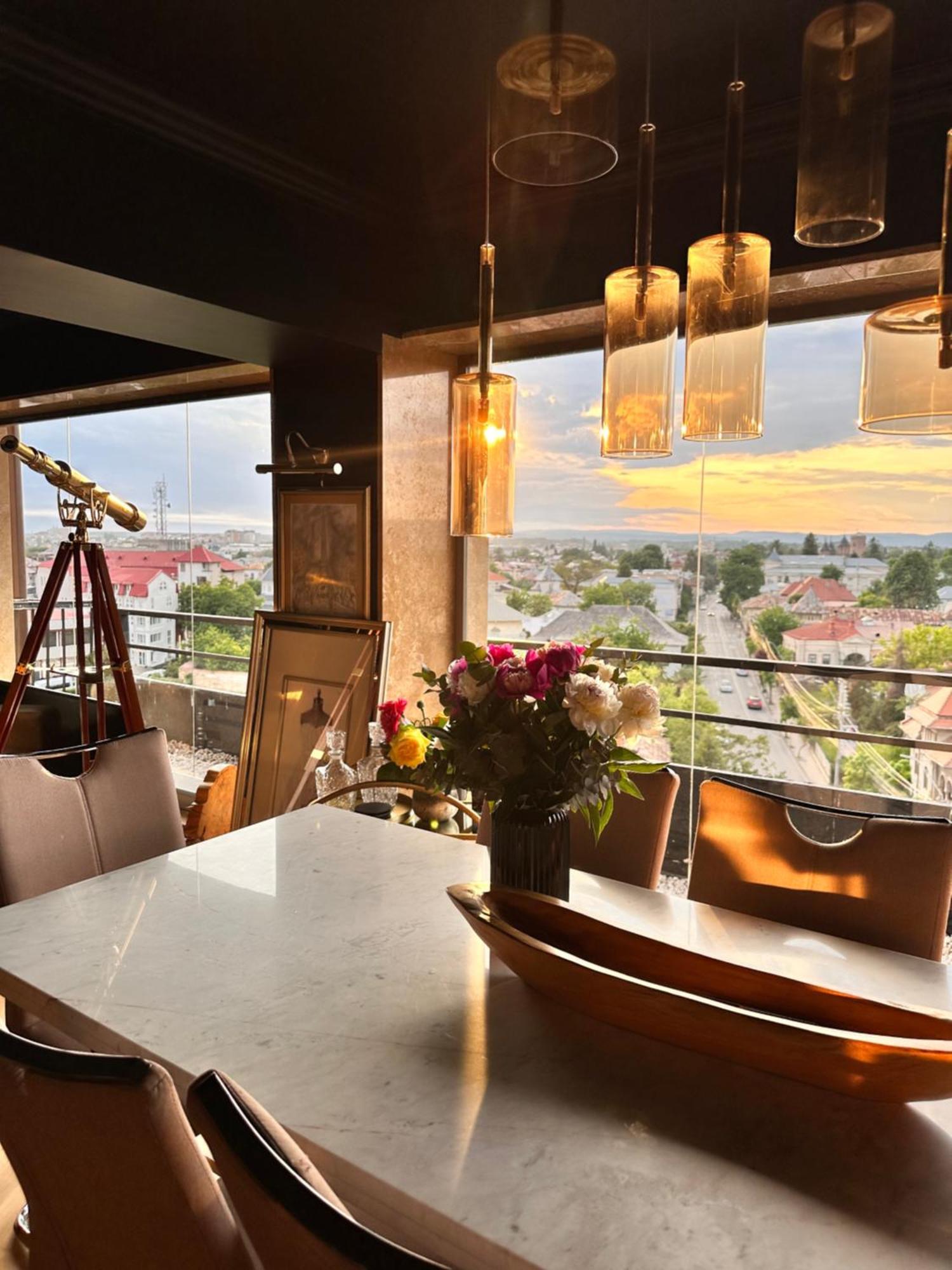 Noir Penthouse Lägenhet Targoviste Exteriör bild