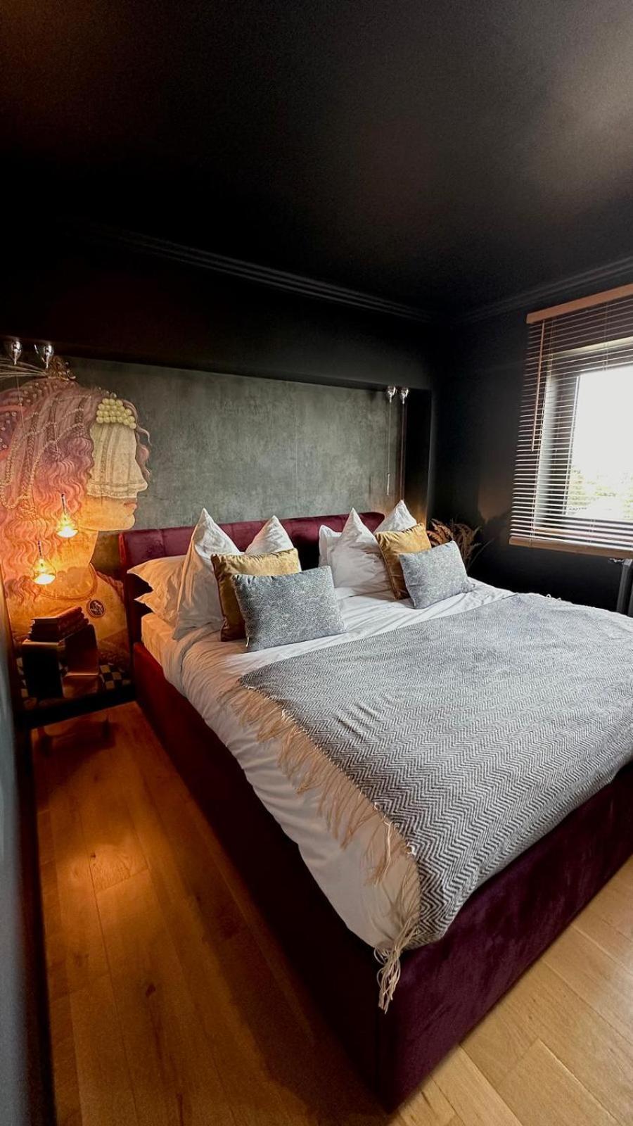 Noir Penthouse Lägenhet Targoviste Exteriör bild